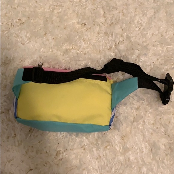 vans disney fanny pack
